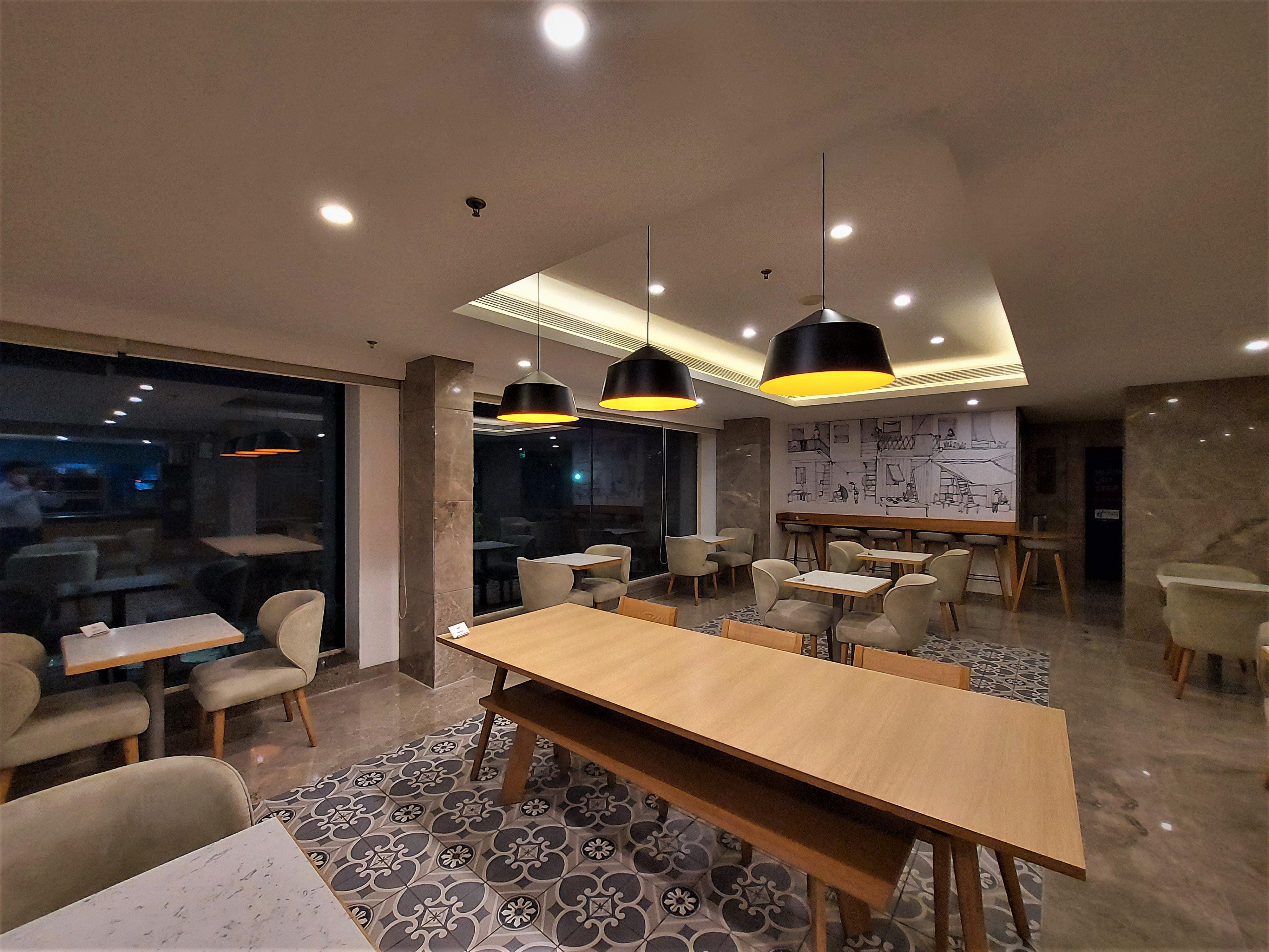 Holiday Inn Express Ahmedabad Prahlad Nagar By Ihg Exteriér fotografie