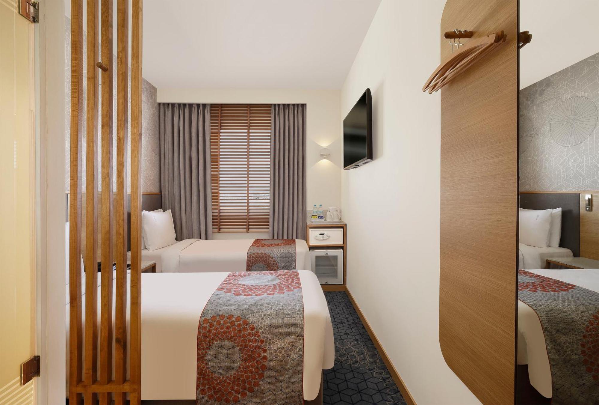 Holiday Inn Express Ahmedabad Prahlad Nagar By Ihg Exteriér fotografie